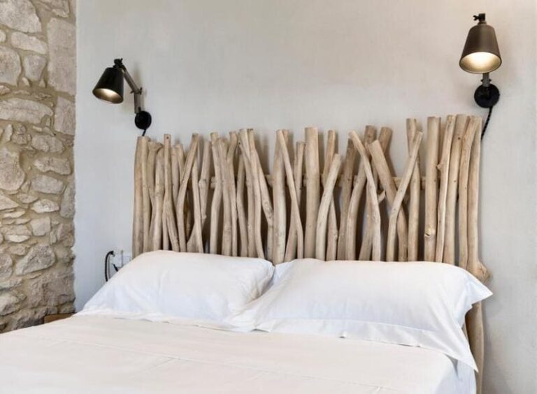 Tête de lit en bois flotté : les modèles originaux pour une déco de ...